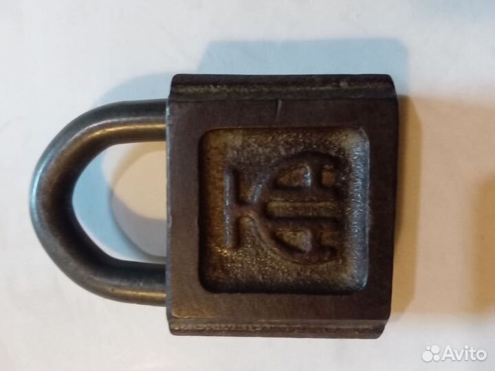 Замок дверной