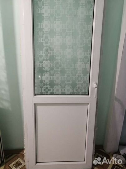 Дверь пластиковая входная