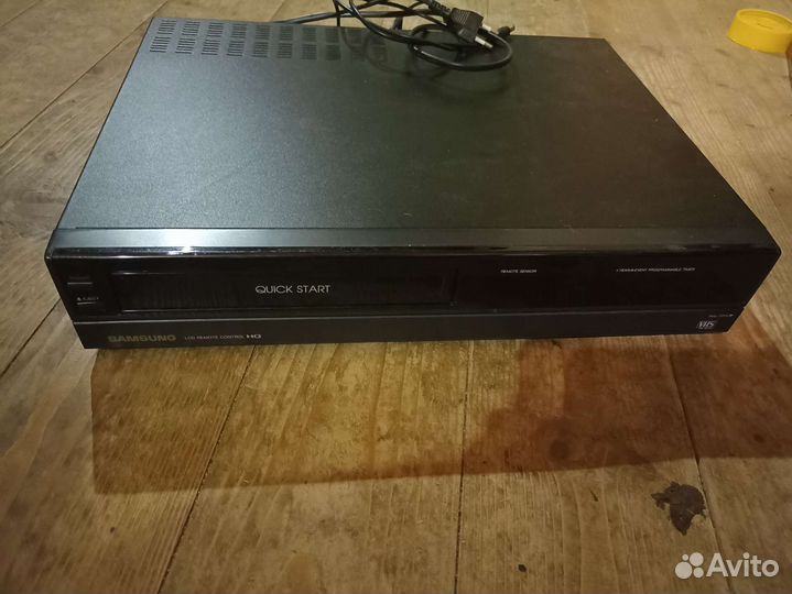 Видеомагнитофон