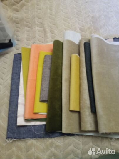 Лоскутки разных тканей