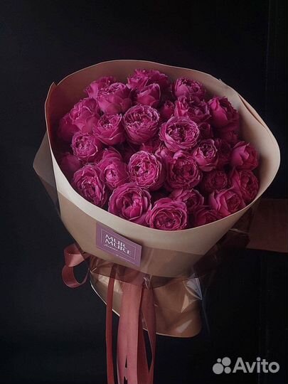 Пиновидные розы букет