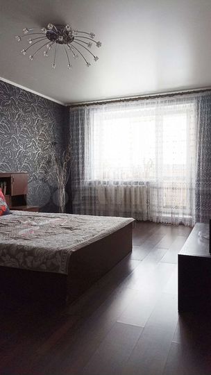 2-к. квартира, 76 м², 2/10 эт.