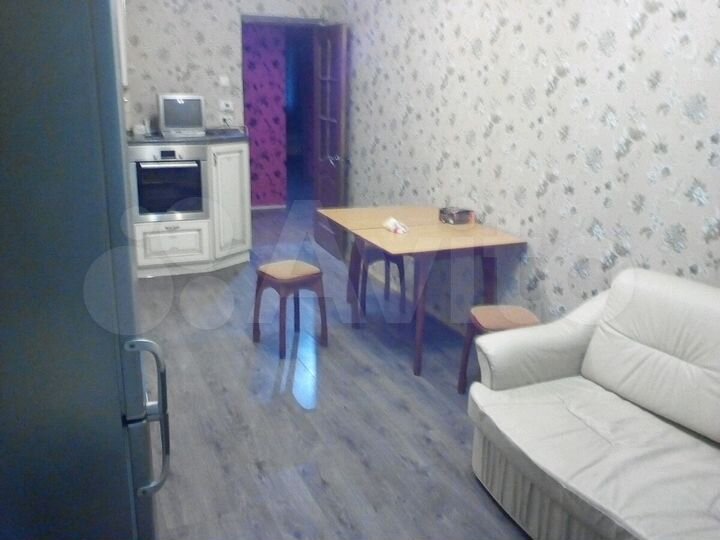 2-к. квартира, 68 м², 1/22 эт.