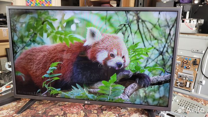 LG 32LH590U