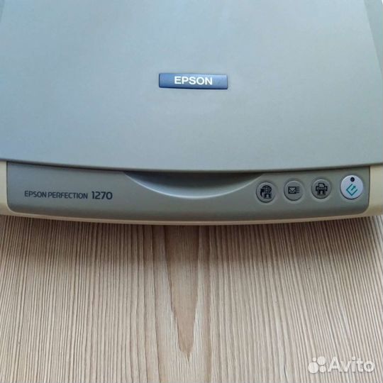 Сканер Epson Perfection 1270