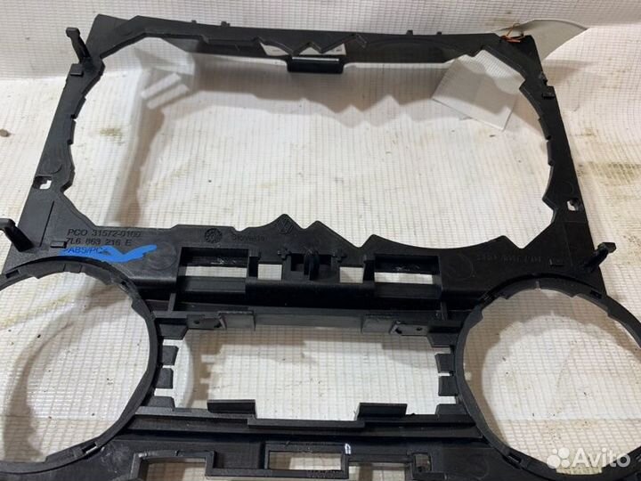 Накладка декоративная Volkswagen Touareg 2002-2010