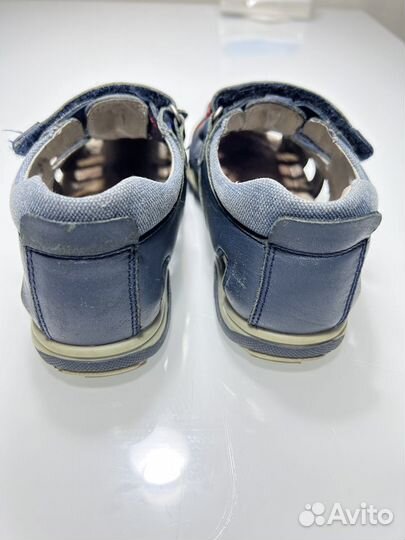 Сандалии Kapika