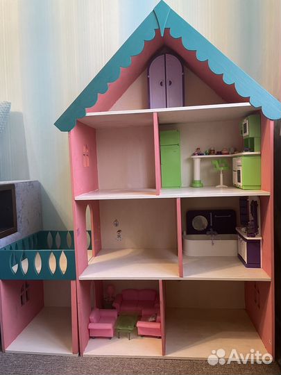 Домик кукольный