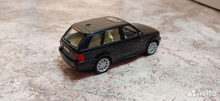 Range rover 1:43 масштабная модель