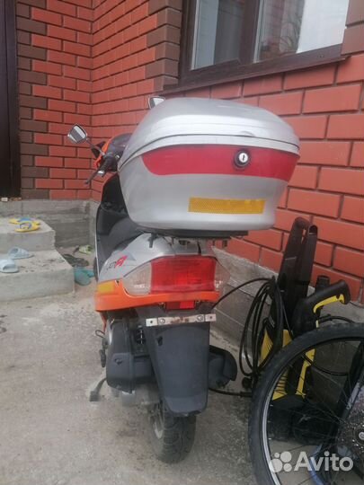 Продам скутер JOY - R