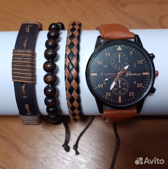Подарочный набор для мужчины. Часы+браслеты