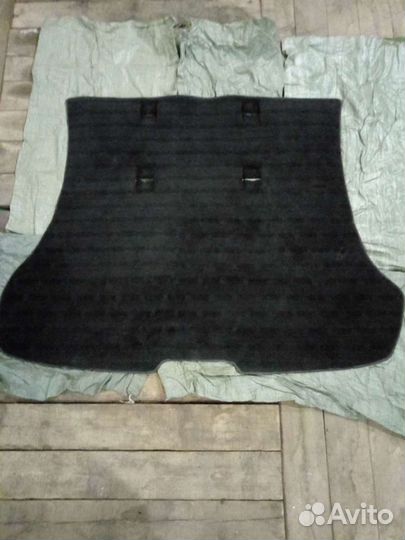 Продам ковёр в багажник серены