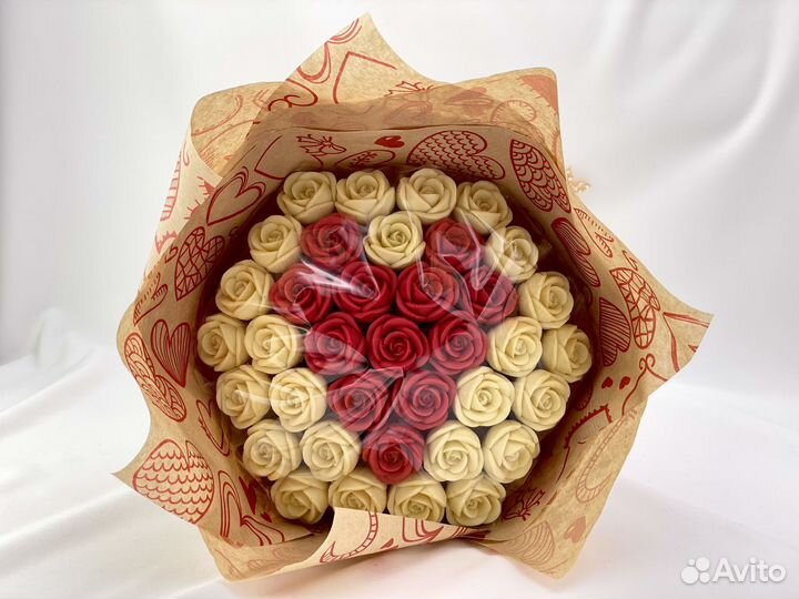 Букет из шоколадных роз к 8 марта