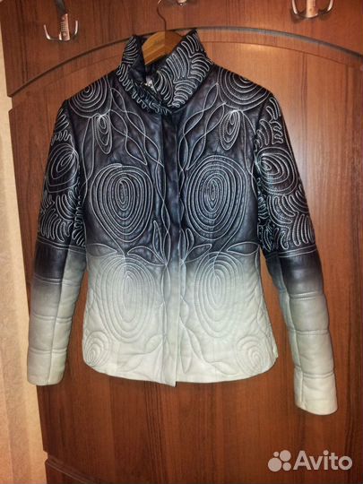 Утепленная женская кожаная куртка Италия весна/осе