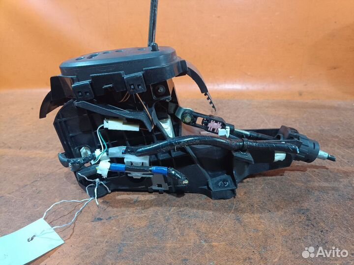 Ручка кпп на Toyota Vitz KSP90