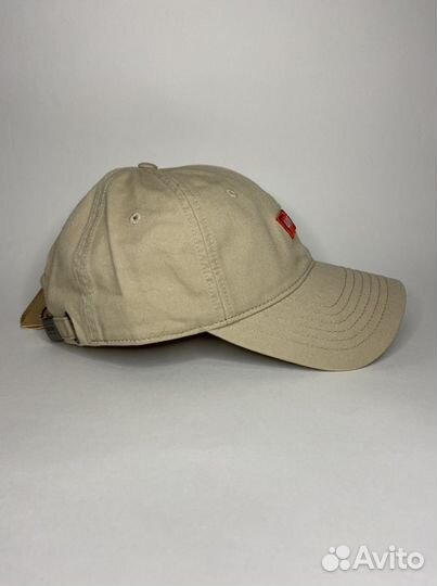 Кепка / Бейсболка levis бежевая