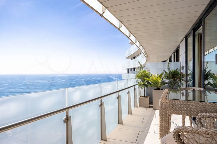 2-к. квартира, 90 м², 21/27 эт.