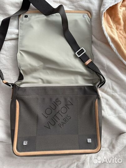 Сумка Louis Vuitton Massage Bag (Model M93030)