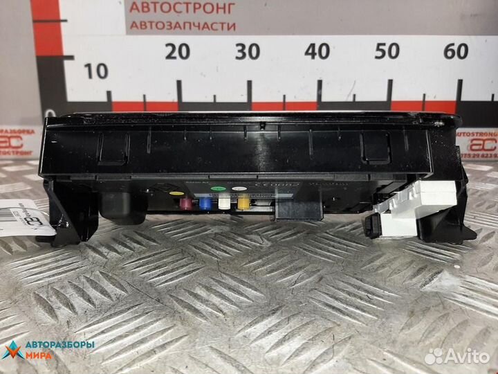 Дисплей компьютера Renault Megane 2 рест. 2012