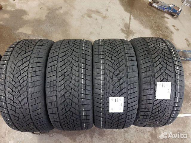 Goodyear UltraGrip Performance+ SUV 295/35 R21 107V