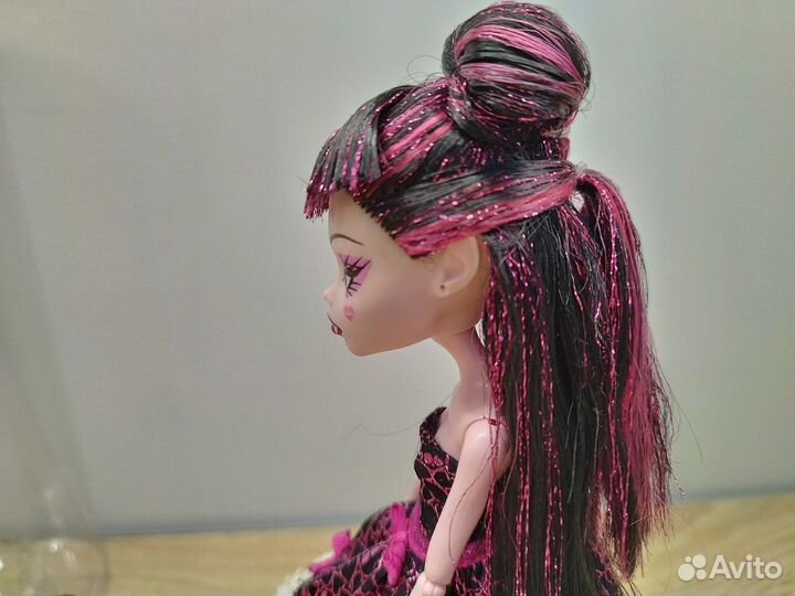 Кукла Монстер Хай Дракулаура Сладкие 1600