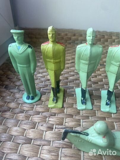 Солдатики пластмассовые СССР