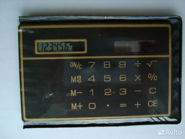 Винтажный ультраплоский микрокалькулятор