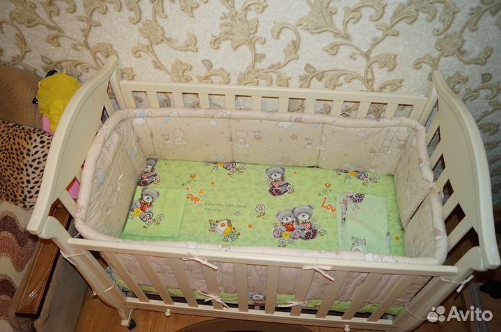 Кроватка детская