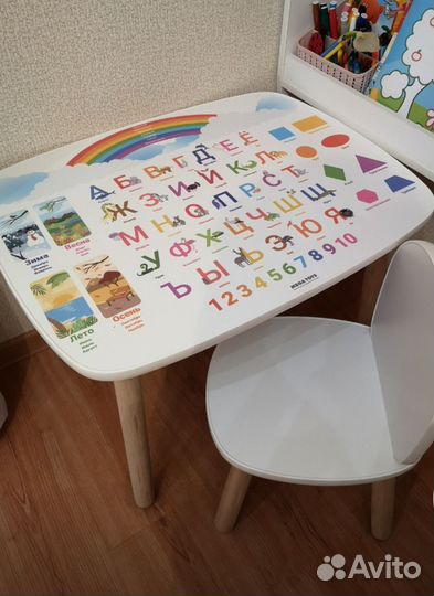 Детский стол и стул
