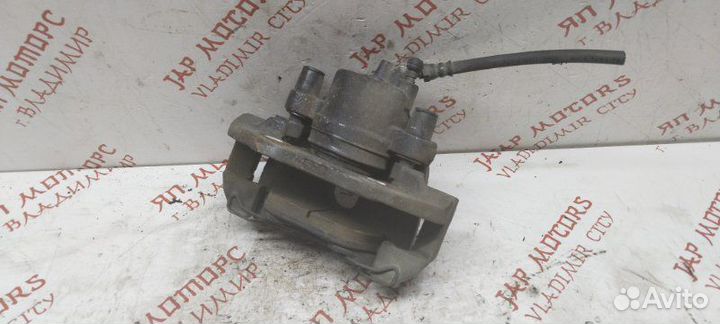 Суппорт тормозной передний правый Mazda 3 Bk седан