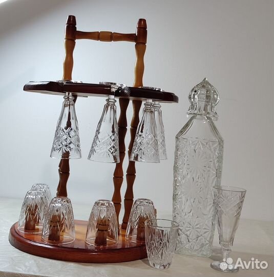 Набор рюмочек с графином на подставке