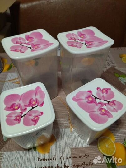 Контейнеры для сыпучих продуктов