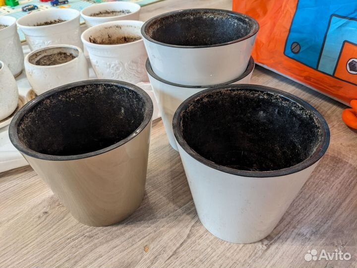 Горшки для цветов разные