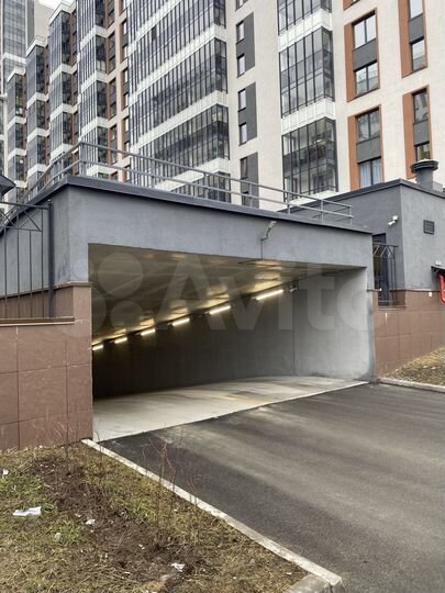 Машиноместо, 13 м²