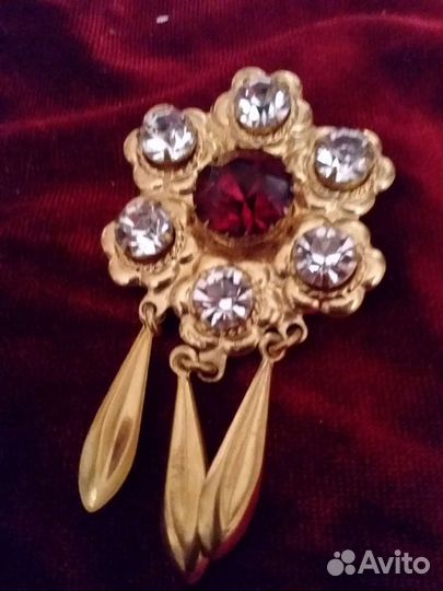 Брошь винтаж чехословакия