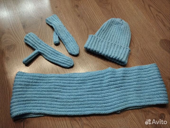 Комплект шапка снуд варежки