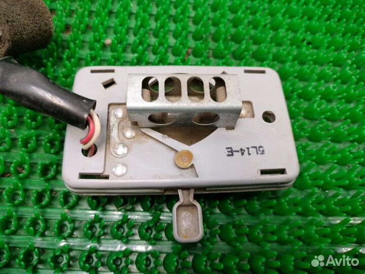 Плафон салонный Mitsubishi Lancer CB4W 4G92 1995