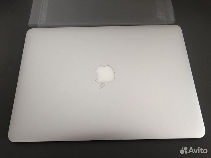 Apple MacBook Air 13.3” a1466