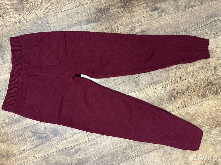 Вязаный женский костюм