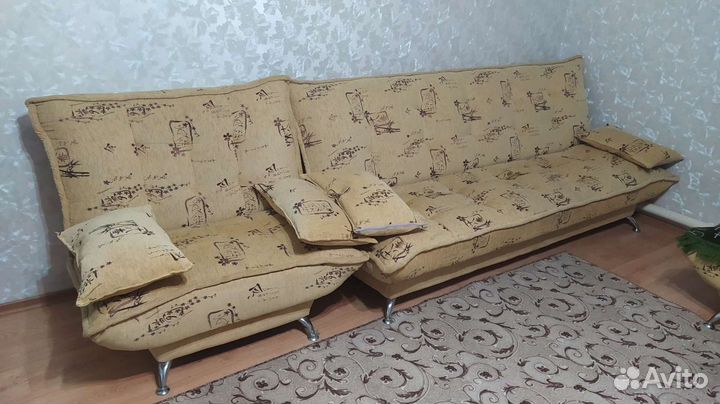 Диван и два кресла