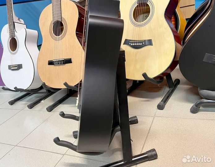 Гитара Белучи