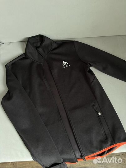 Спортивная ветровка Odlo