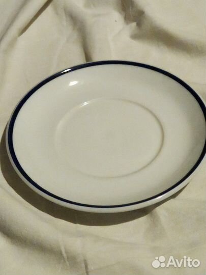 Тарелка 17 см Чехословакия inglazed