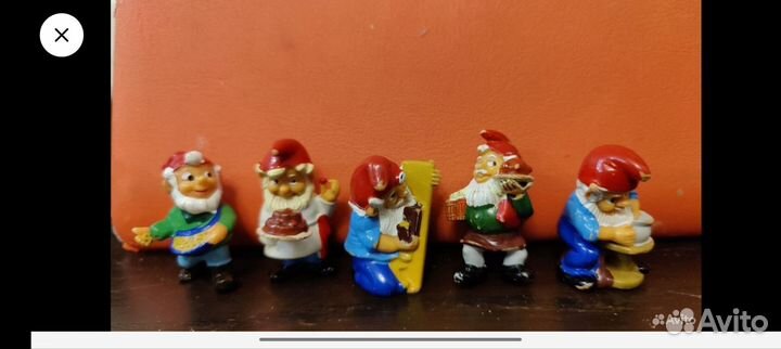 Киндеры 48 фигурок