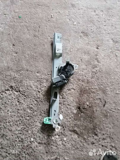 Передний левый стеклоподъемник рено сценик 2