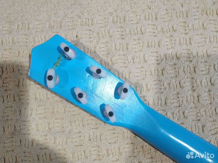 Детская гитара