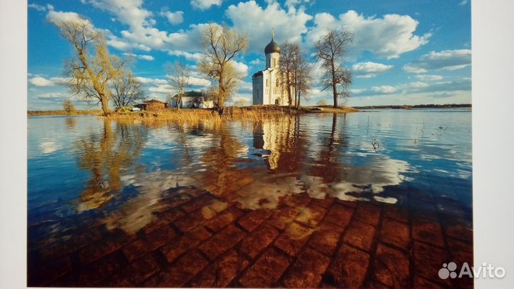 Сплав на разливе у храма Покрова на Нерли