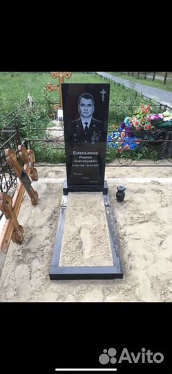 Памятники из гранита, мрамора, крошки