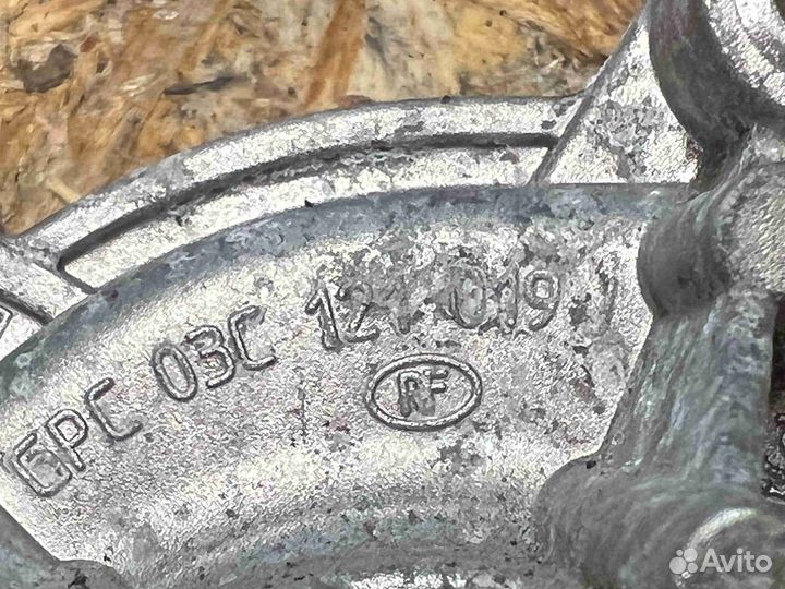 Помпа Volkswagen Mk6 (2008—2012) 03C 121 019 J