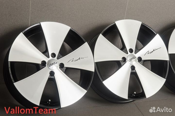 Лот M98489 Фирменные 17-e диски D.A.D